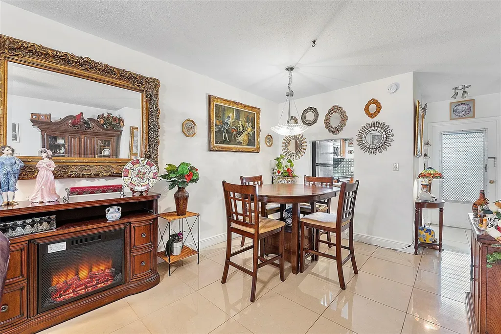 2050 NE 39th Street Lighthouse Point FL 33064