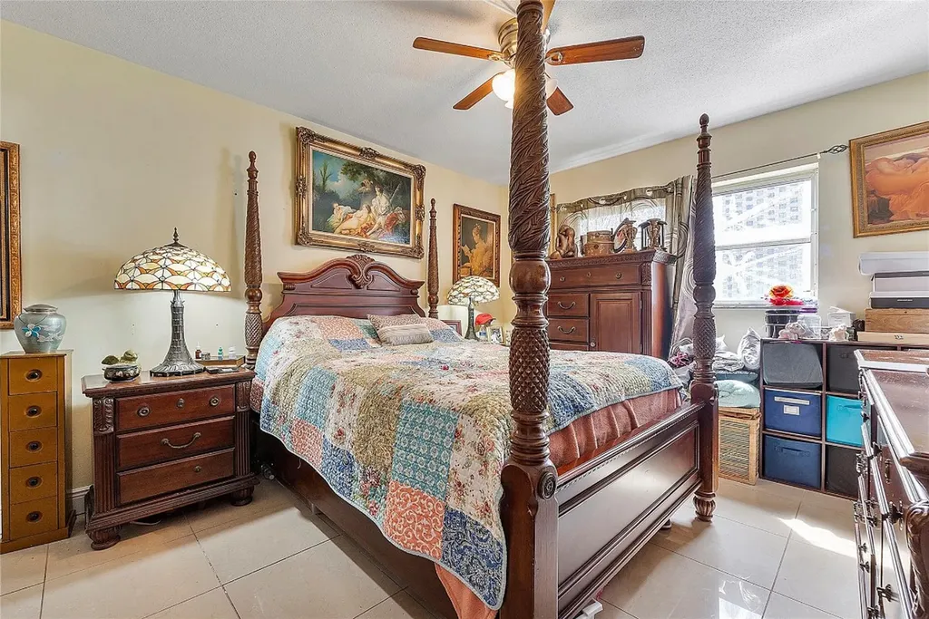 2050 NE 39th Street Lighthouse Point FL 33064