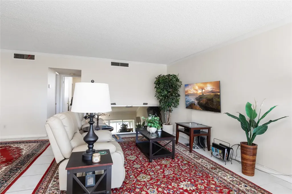 2731 NE 14th Street Causeway Pompano Beach FL 33062