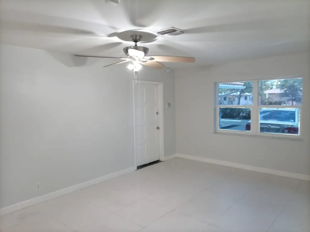 4000 NW Woodside Drive Coral Springs FL 33065