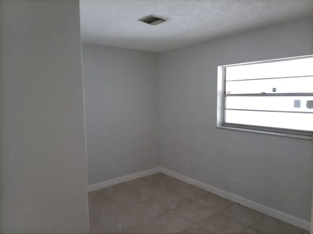4000 NW Woodside Drive Coral Springs FL 33065