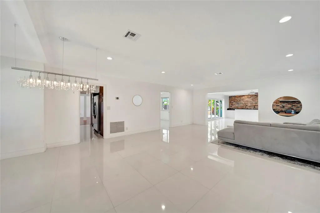 2524 NE 26th Terrace Fort Lauderdale FL 33305