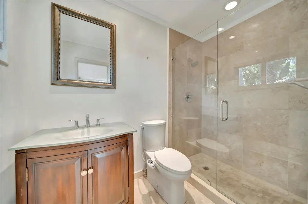 2524 NE 26th Terrace Fort Lauderdale FL 33305