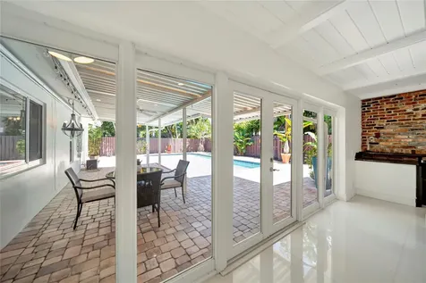 2524 NE 26th Terrace Fort Lauderdale FL 33305
