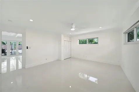 2524 NE 26th Terrace Fort Lauderdale FL 33305