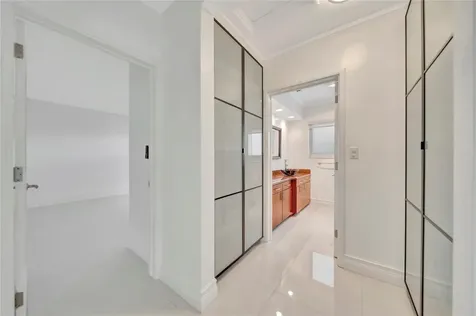 2524 NE 26th Terrace Fort Lauderdale FL 33305