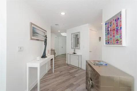 111 SE 8th Avenue Fort Lauderdale FL 33301