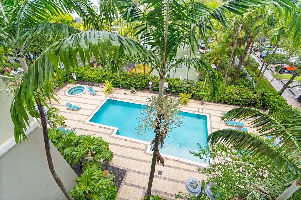 313 NE 2nd Street Fort Lauderdale FL 33301