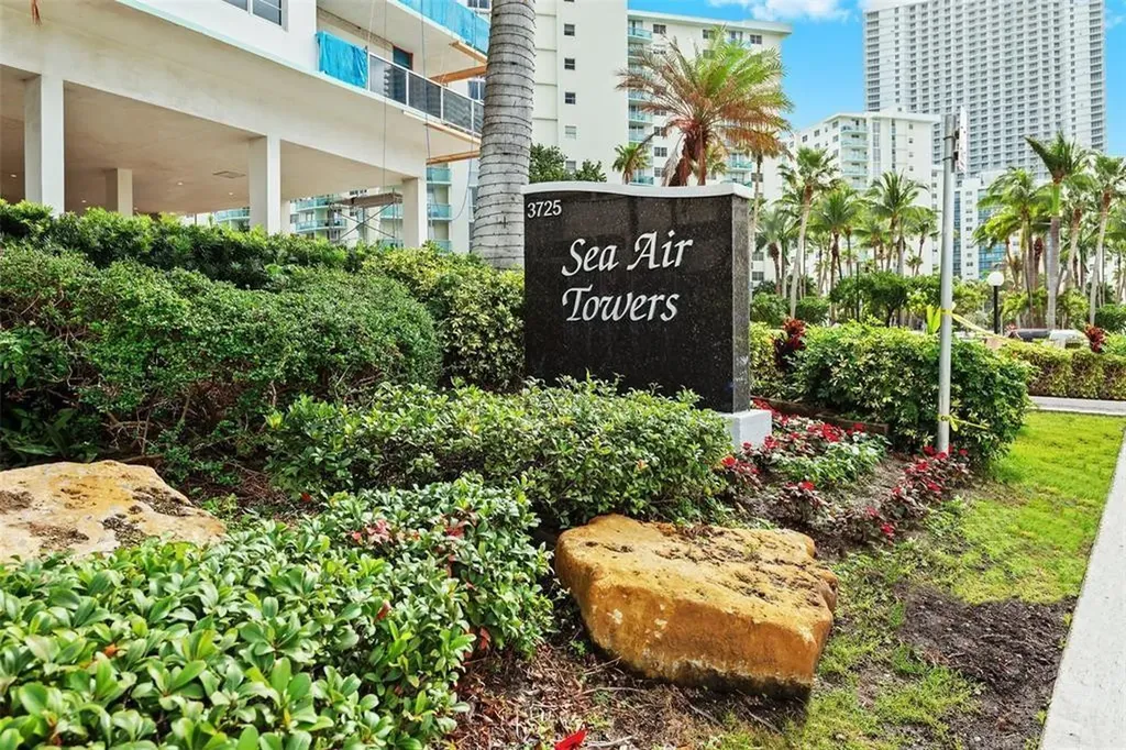 3725 S Ocean Drive Hollywood FL 33019