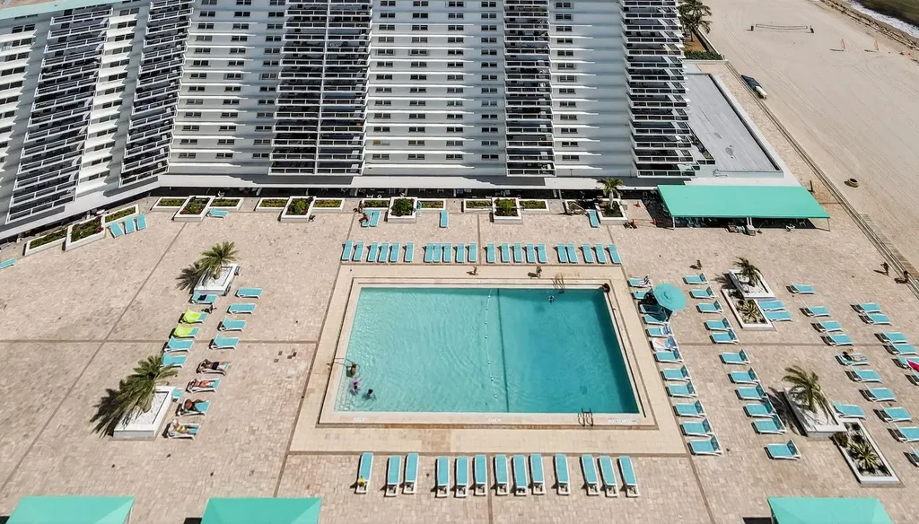 3725 S Ocean Drive Hollywood FL 33019