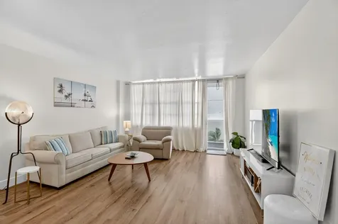 3725 S Ocean Drive Hollywood FL 33019