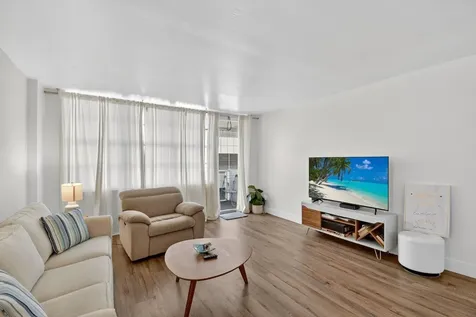 3725 S Ocean Drive Hollywood FL 33019