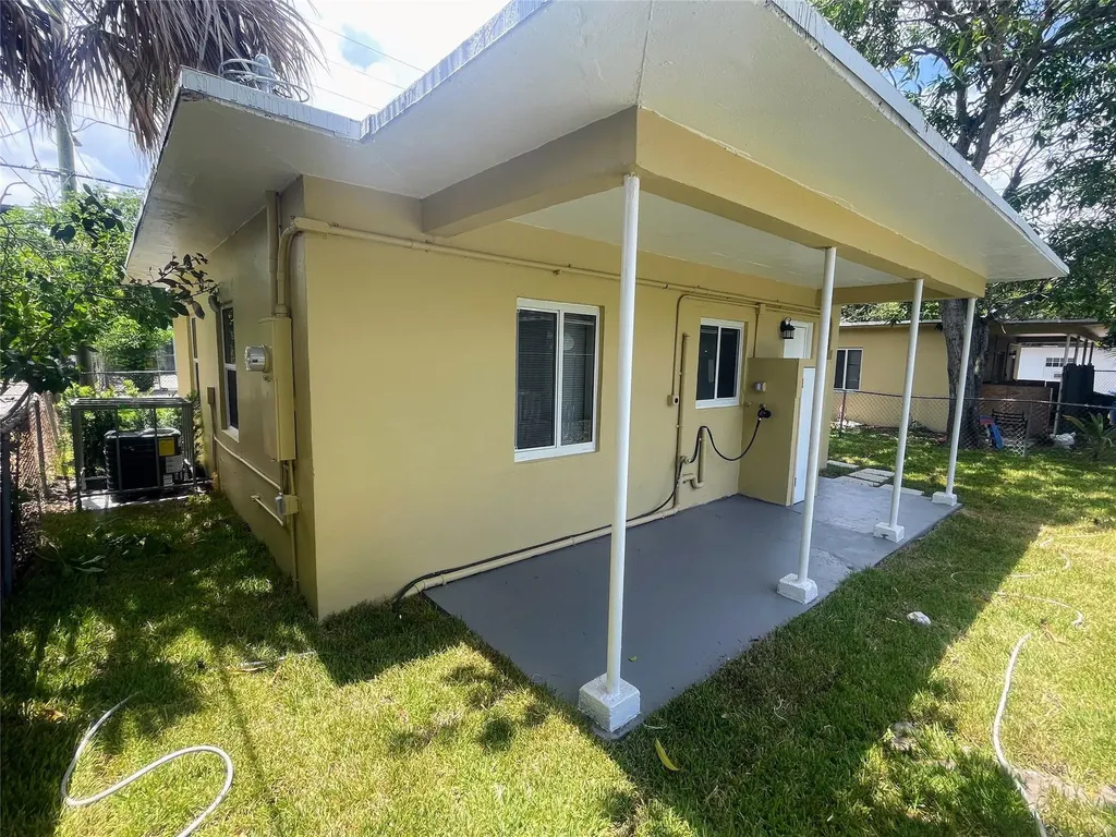 712 NW 17th Avenue Fort Lauderdale FL 33311