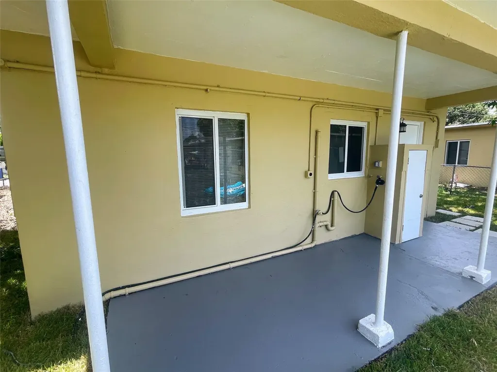 712 NW 17th Avenue Fort Lauderdale FL 33311