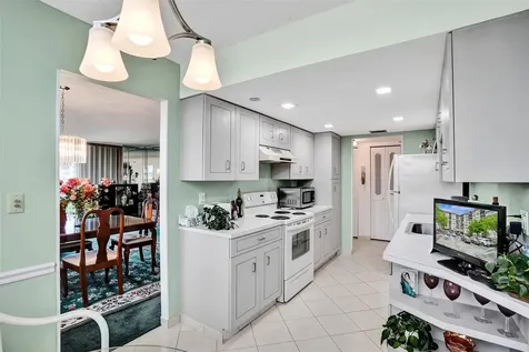 1100 Saint Charles Place Pembroke Pines FL 33026
