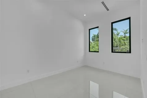 656 NW 21st Street Wilton Manors FL 33311