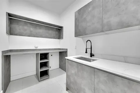 656 NW 21st Street Wilton Manors FL 33311