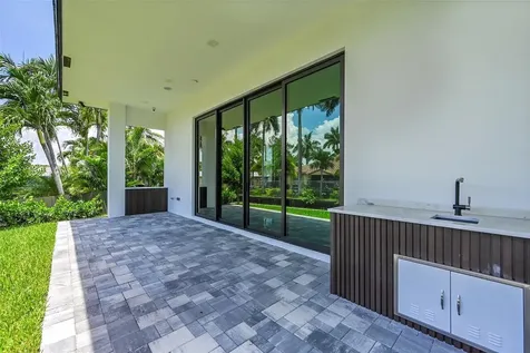 656 NW 21st Street Wilton Manors FL 33311