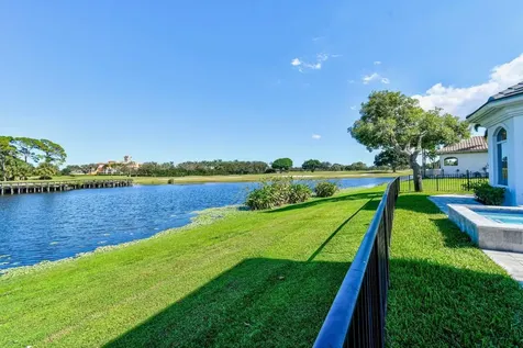 128 SE Rio Angelica Port St Lucie FL 34984