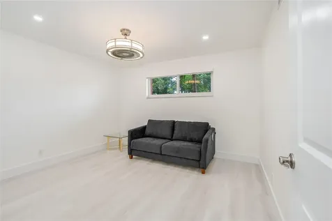 411 S Hollybrook Drive Pembroke Pines FL 33025