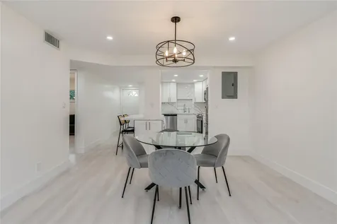 411 S Hollybrook Drive Pembroke Pines FL 33025