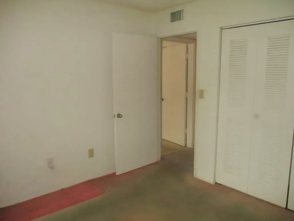 10909 W Clairmont Circle Fort Lauderdale FL 33321