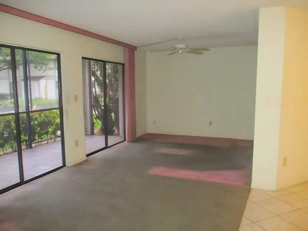 10909 W Clairmont Circle Fort Lauderdale FL 33321