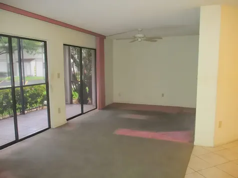 10909 W Clairmont Circle Fort Lauderdale FL 33321