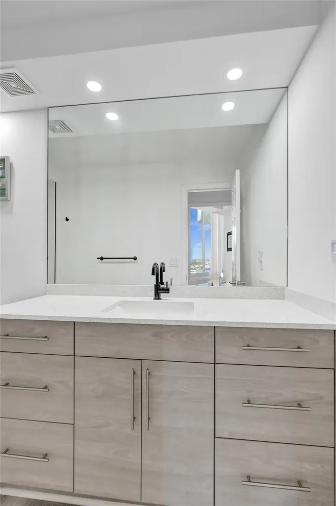 2715 N Ocean Boulevard Fort Lauderdale FL 33308