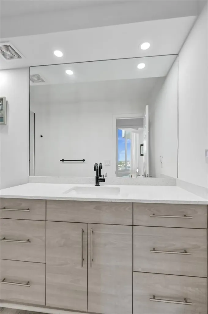 2715 N Ocean Boulevard Fort Lauderdale FL 33308