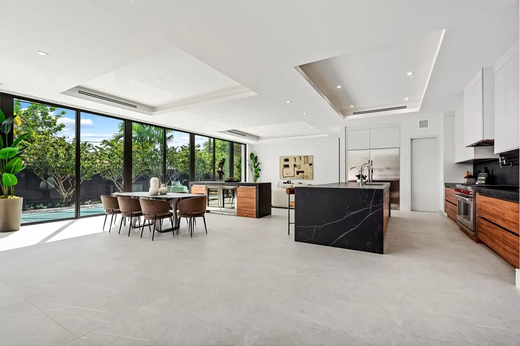2000 Harbourview Drive Fort Lauderdale FL 33316
