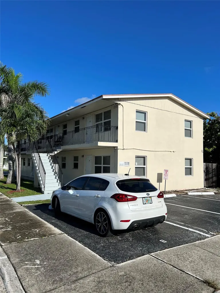 1201 N "e" Street Lake Worth Beach FL 33460