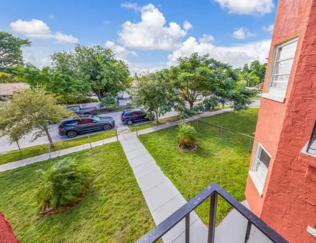 1785 SW 13th Street Miami FL 33145