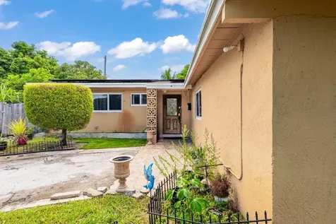 2651 NW 42nd Avenue Lauderhill FL 33313