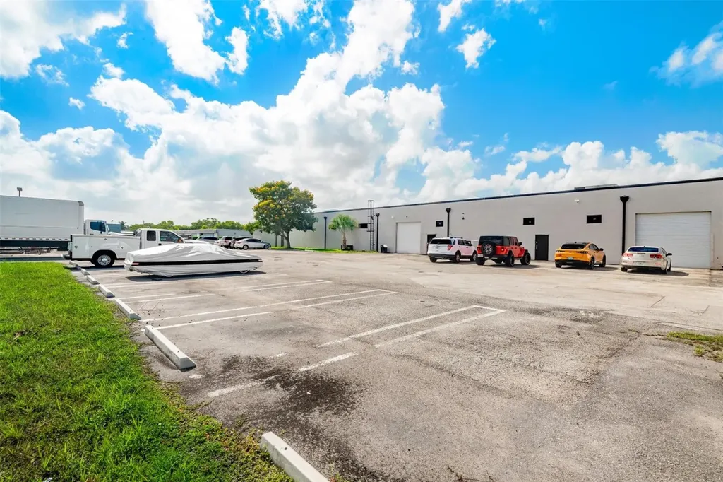 3651 NW 120th Avenue Coral Springs FL 33065