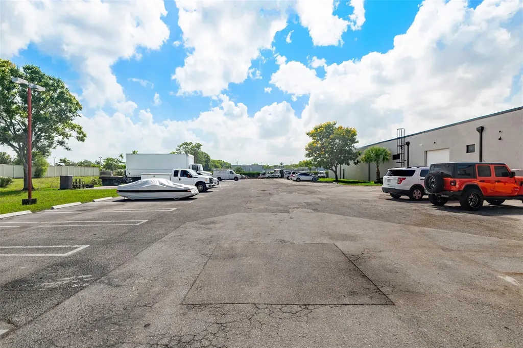 3651 NW 120th Avenue Coral Springs FL 33065
