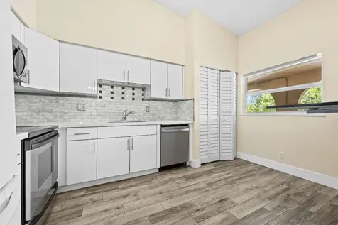 2983 NW 92nd Avenue Coral Springs FL 33065