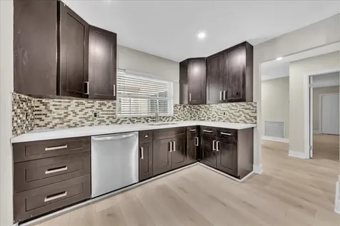 8695 NW 28th Drive Coral Springs FL 33065