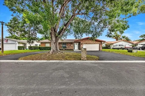 8695 NW 28th Drive Coral Springs FL 33065