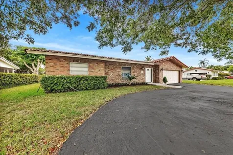 8695 NW 28th Drive Coral Springs FL 33065