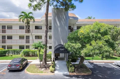 7547 NW 79th Avenue Tamarac FL 33321