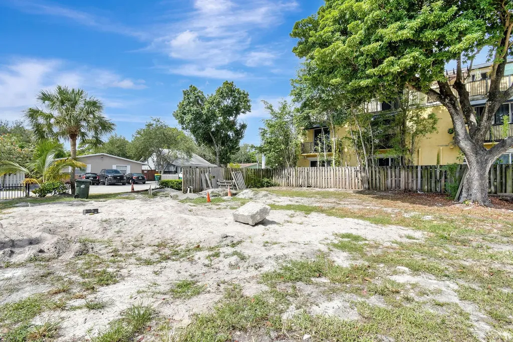 11 SW 11th Avenue Fort Lauderdale FL 33312