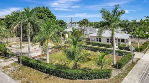 11 SW 11th Avenue Fort Lauderdale FL 33312