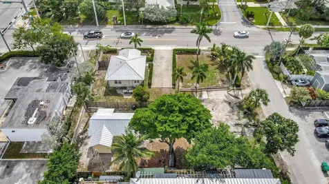 11 SW 11th Avenue Fort Lauderdale FL 33312