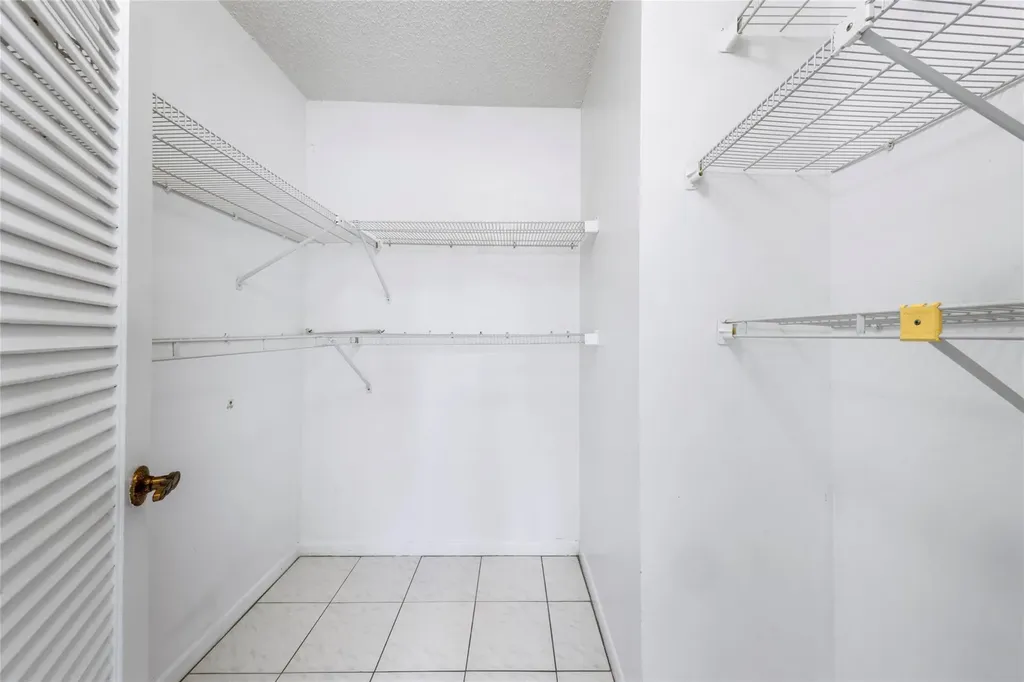 3150 W Rolling Hills Circle Davie FL 33328