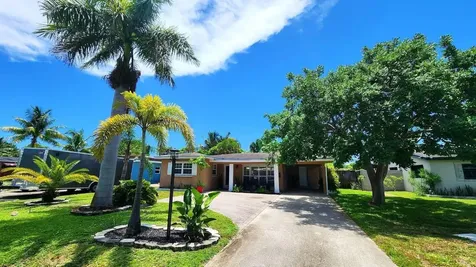 520 NW 39th Street Oakland Park FL 33309