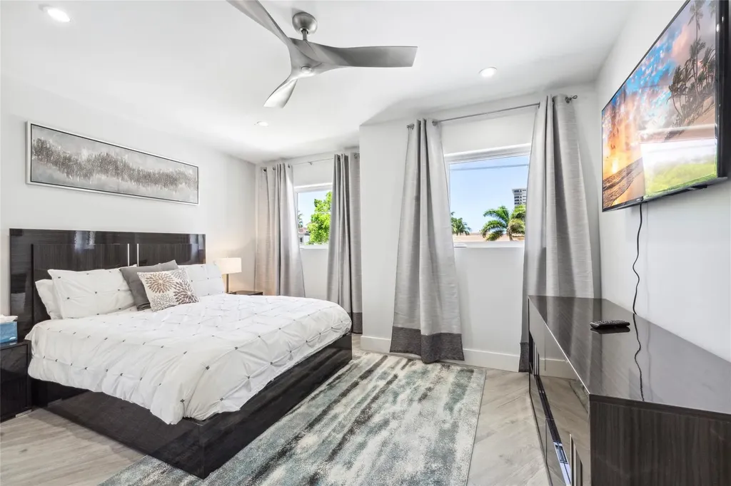 2523 Castilla Isle Fort Lauderdale FL 33301