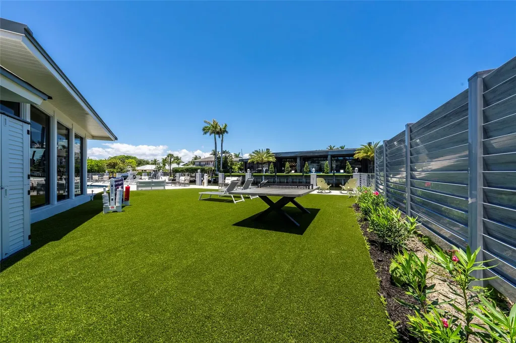 2523 Castilla Isle Fort Lauderdale FL 33301