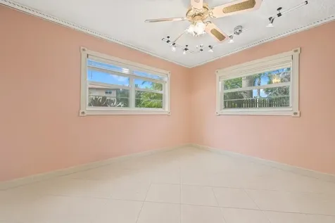 5100 NW 35th Street Lauderdale Lakes FL 33319
