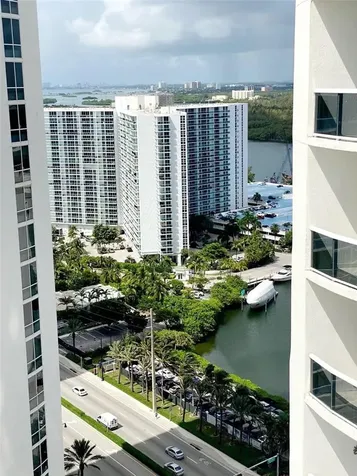 16001 Collins Avenue Sunny Isles Beach FL 33160